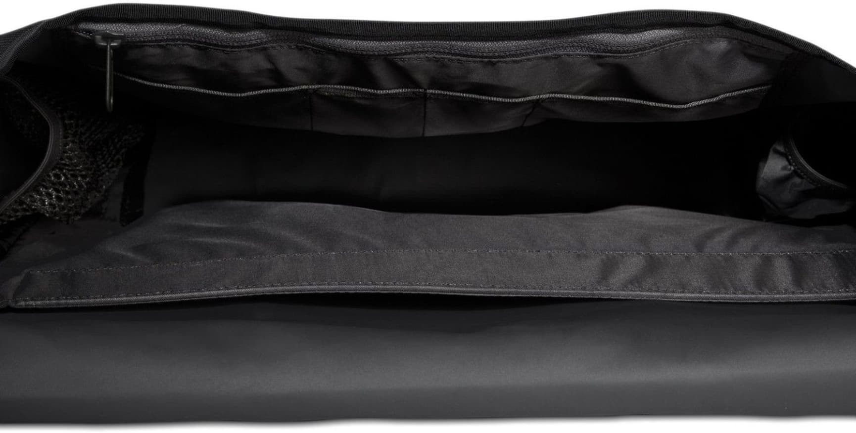 Classic Messenger L 28 liter Jet Black, view: 4