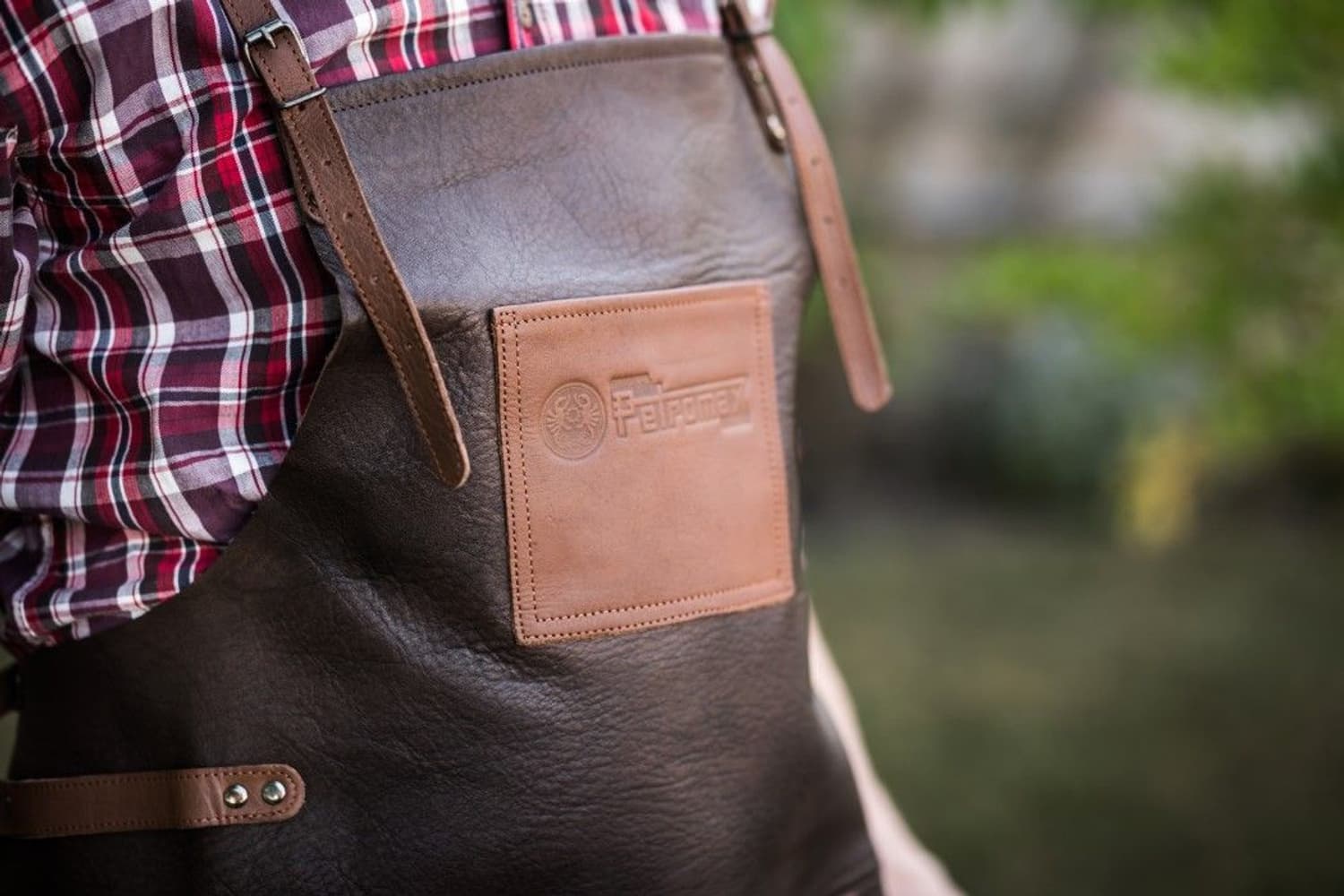 Buffalo Leather Apron with Cross Back Straps, view: 5