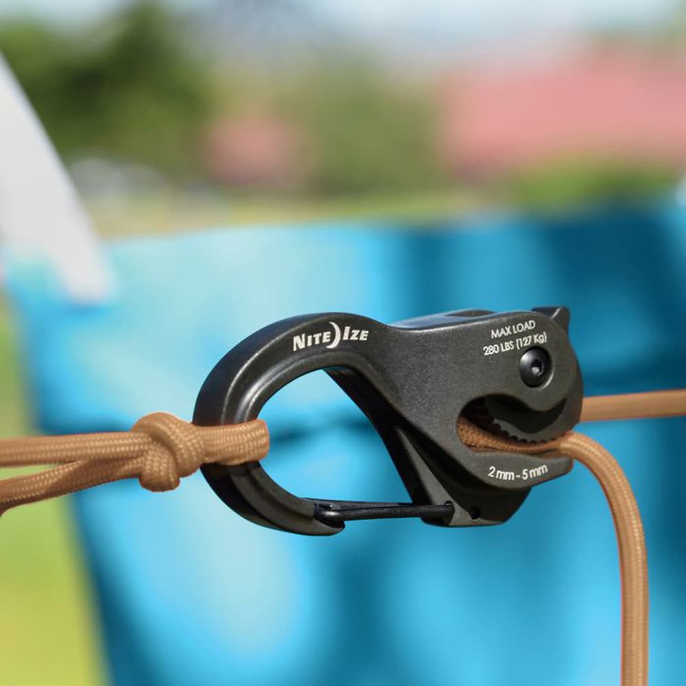 CamJam XT™ Aluminum Cord Tightener - With Coyote Paracord, view: 1