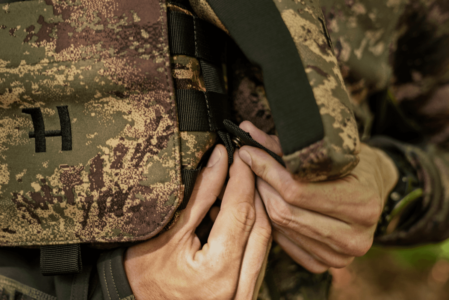 Deer Stalker Bino Strap Axis MSP® Forest, view: 7