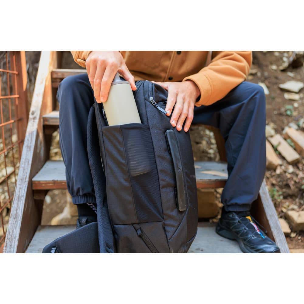 Border 30L Black Lichen, view: 9