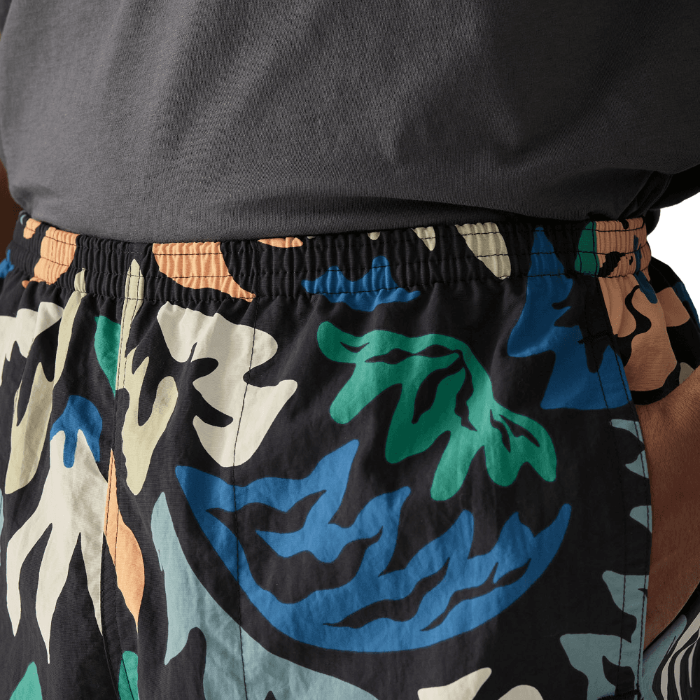 M's Baggies Shorts - 5 In. Kaleido: Black, view: 2