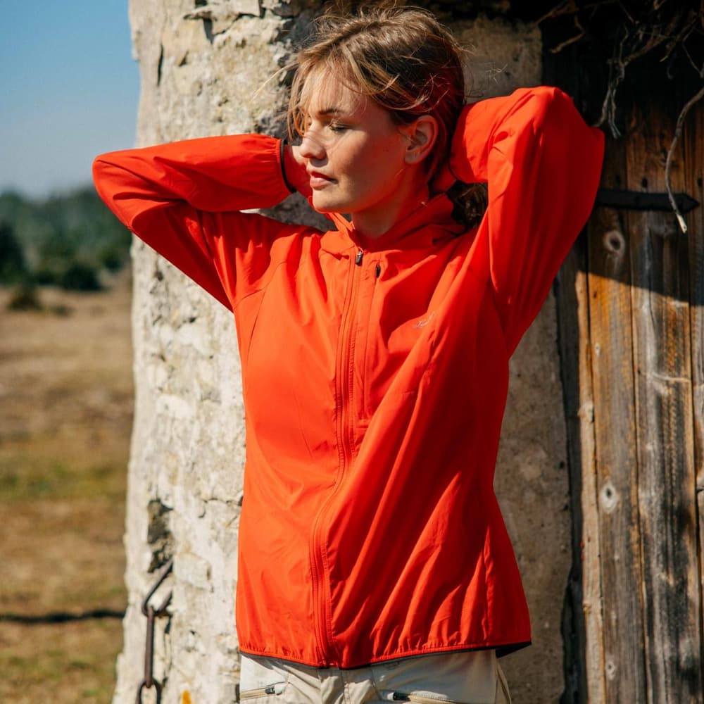 Tived Light Wind Jacket W Lively Red, view: 3