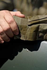 Scandinavian L/S Unisex Dark Olive Check - view: 3