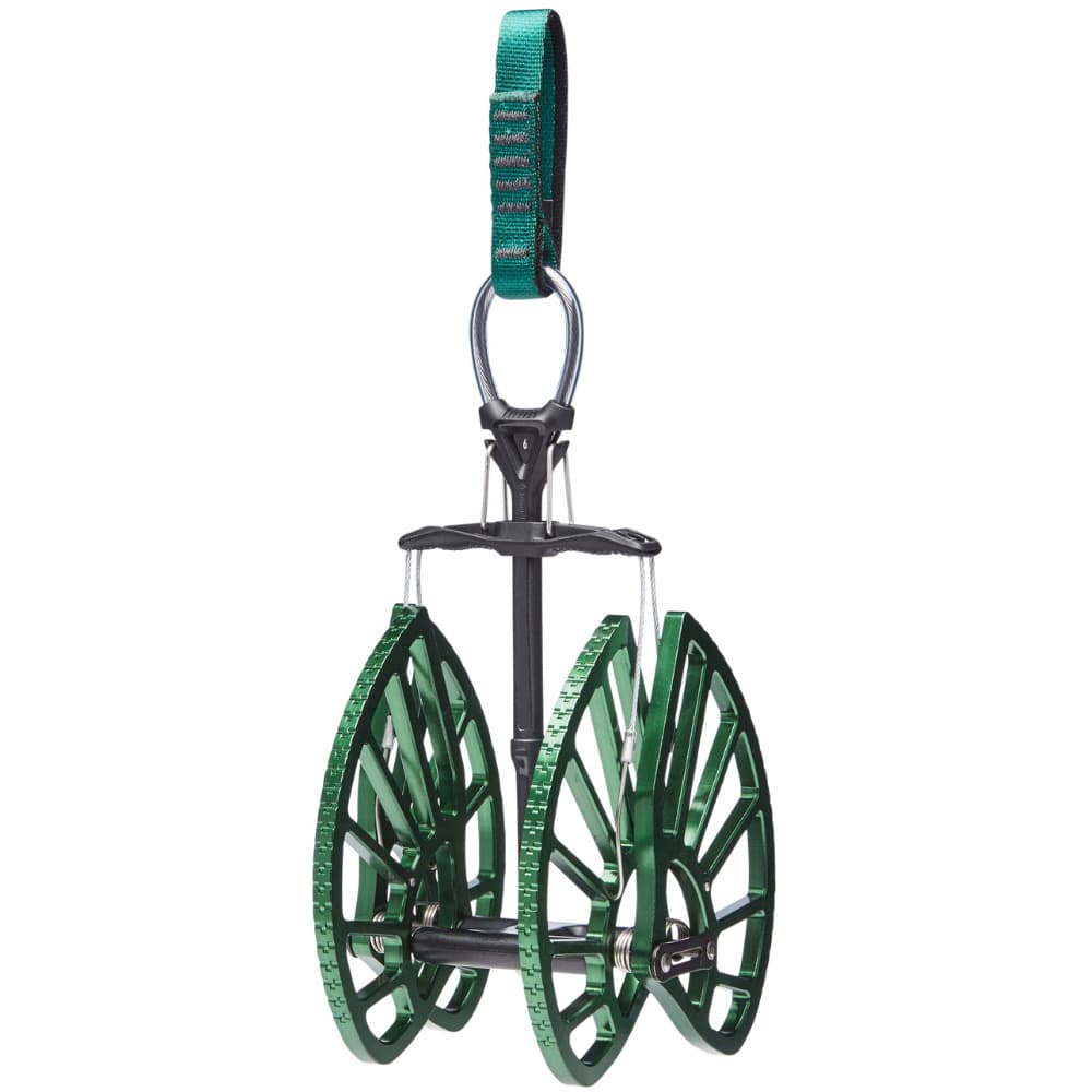 Camalot C4 #6, view: 1