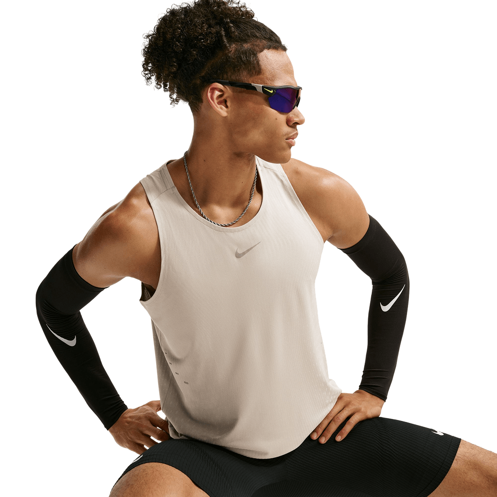 productImage: M's Stride Aero-Fit Running Tank Top Cream Ii/Sail/Reflective Silv